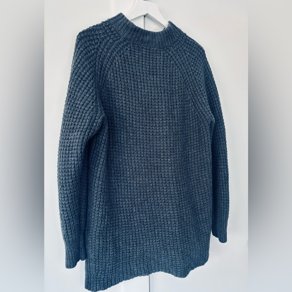 Everlane Womens Charcoal Grey 100% merino wool chunky long sweater size Medium